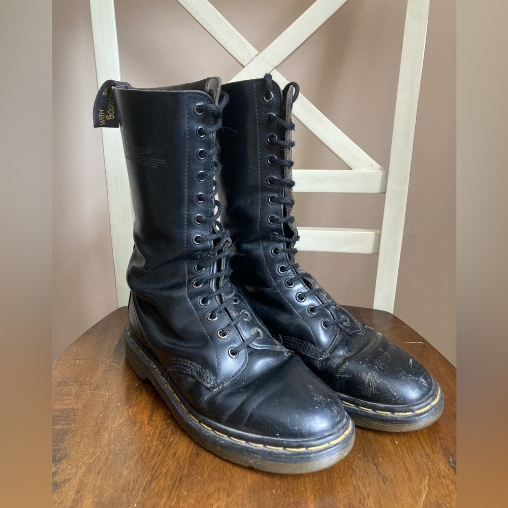 Vintage Original Doc Martens Boots 20 eyelet size 7.5